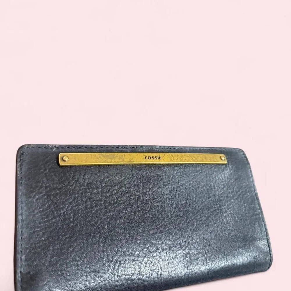 Fossil Women's Black Wallet-purses
